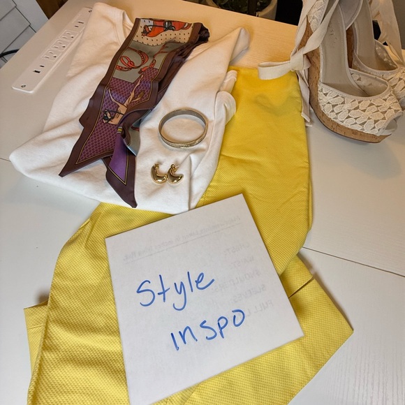 Talbots Side Zip Ankle‎ Yellow Pants Women’s size 12. Lightweight Cotton Blend. - Picture 13 of 13